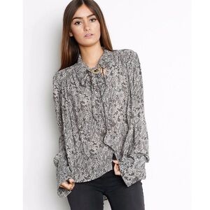Free People Modern Muse Flowy Blouse Snakeskin Print Black Cream Oversize Size S